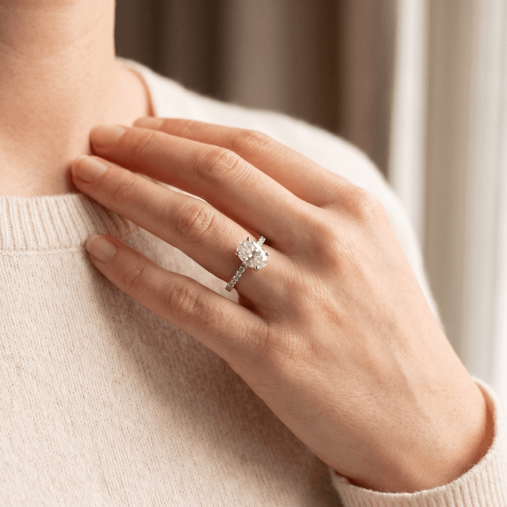 1.00 CT OVAL SOLITAIRE RING